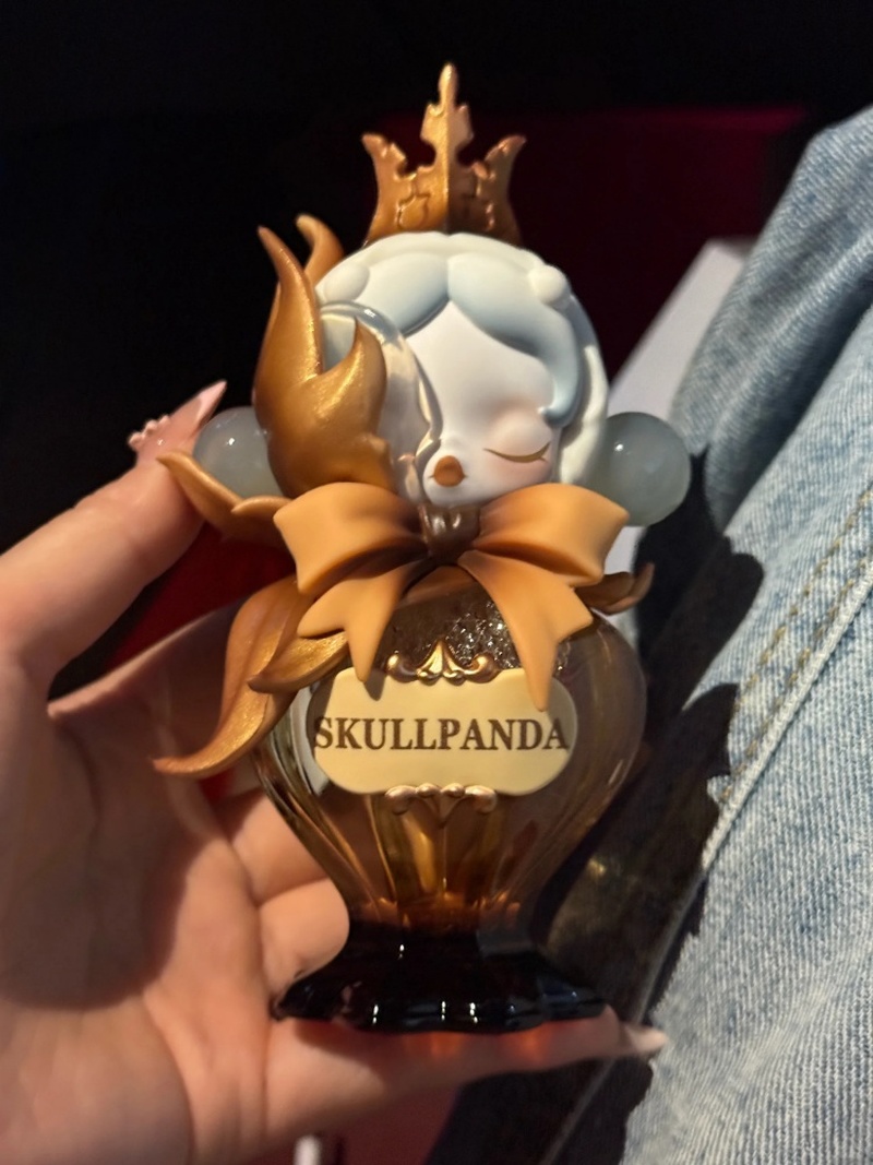 Genuine Pop Mart Skullpanda Pe - El Perfume Fragrance reseña y precio